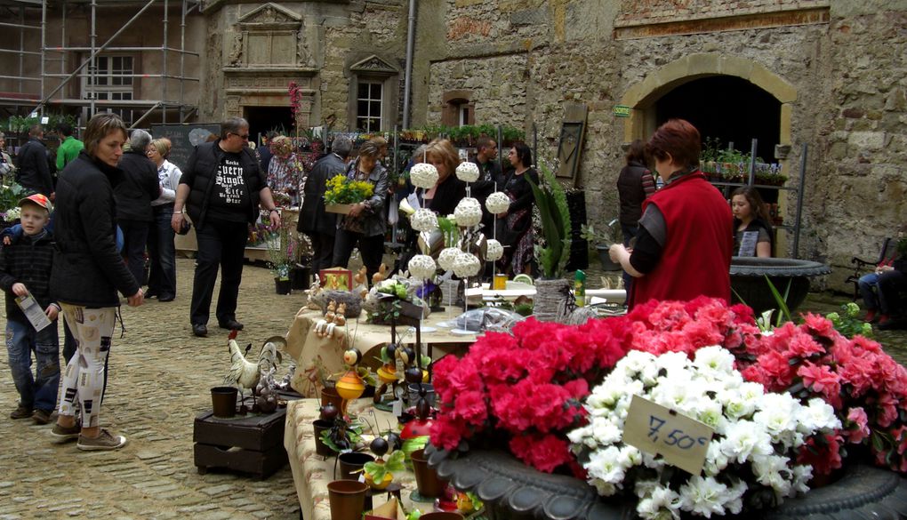 traditionnelle bourse des plantes au château de Freistroff. Ici le 3 avril 2011.