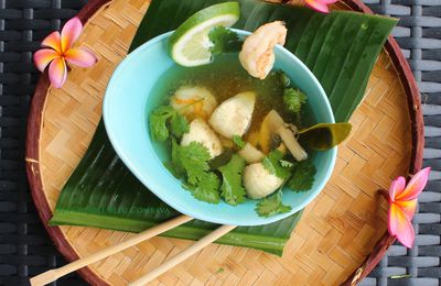Tom Yam Khung- Bouillon aux Crevettes à la Citronnelle - ต้มยำ -Thaïlande