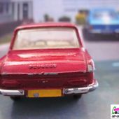 PEUGEOT 204 BERLINE DINKY TOYS 1/43 - car-collector.net