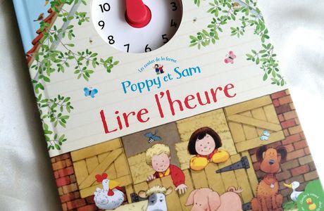 Apprendre à lire l'heure à travers une journée à la ferme avec Poppy et Sam chez Usborne