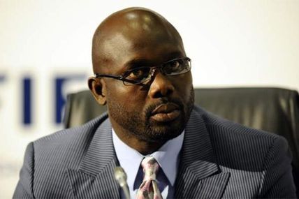 Liberia: George Weah, el Presidente liberiano, ordena que todo servidor público declare sus bienes.