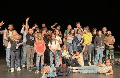 Boum-Boum-Boum. Quand les jeunes «inventent» leur fête avec un musicien…