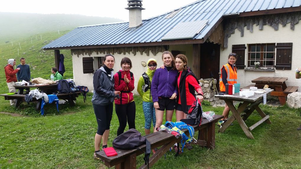 Notre groupe en direction de la Velouse et de l' Hurtière pour soutenir Olivier qui participe au trail de la Sure.