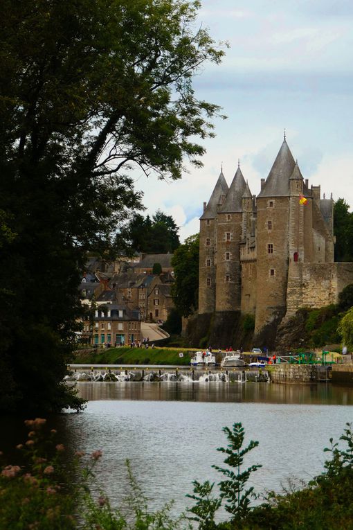 Le Canal de Nantes à Brest: en vélo ou en Canoë