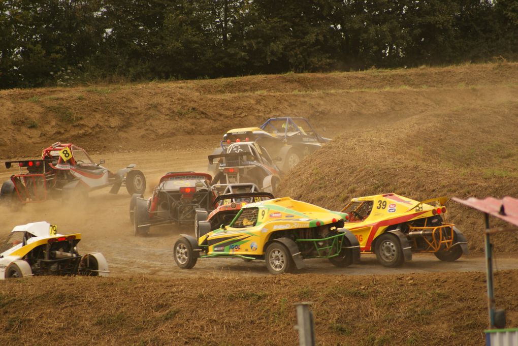 Les 28 et 29 juillet 2012 à St-Georges-de-Montaigu (85), 7ème épreuve du Championnat de France d'autocross.