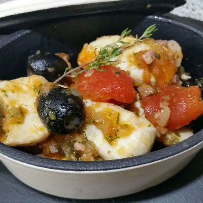 mijoté de poulet à la tomate et au thym