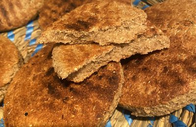 Rekhssasse  bech3ir ( galette a la farine complète d’orge)