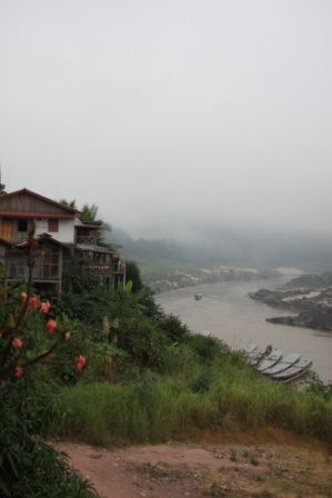 frontière thai et descente du mekong jusque luang prabang