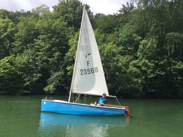 Le Vaurien bleu et le 420 sur l'eau ce dimanche