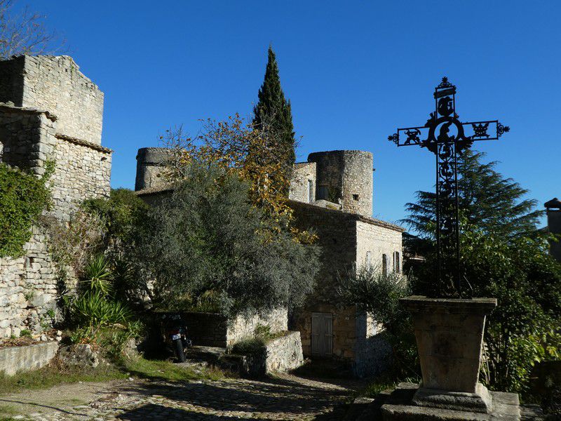 La Roque sur Cèze 30 le 19-11-2023. Animateur Gilbert D.