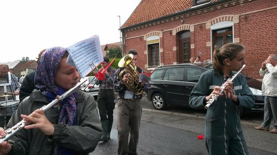 Défilé pour la fête de Saint-Léger-Les-Authie le Dimanche 17 Août 2014!