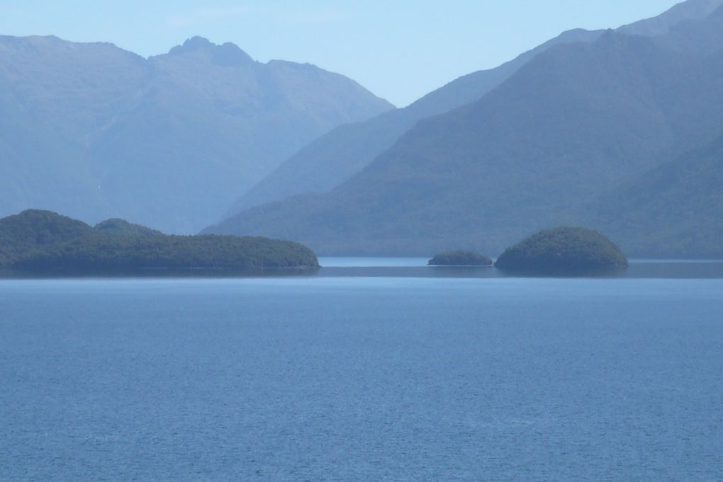 Puzzel World a Wanaka, Milford Sounds, et quelque part au debut : Bru qui s apprete a faire le grand saut...