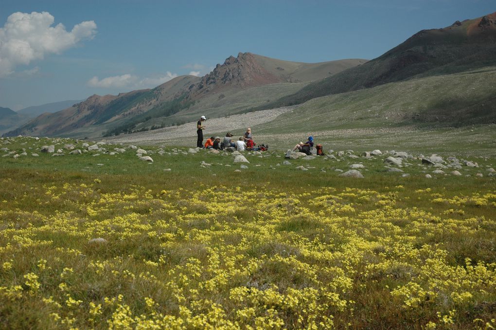 Photos suite au voyage de l'été 2012. Ascension d'un sommet à 3890 m près de Turgens Kharkhiraa Les photos sont de Nicolas CONSO, Isabelle BADOIL et Lionel CONFORT