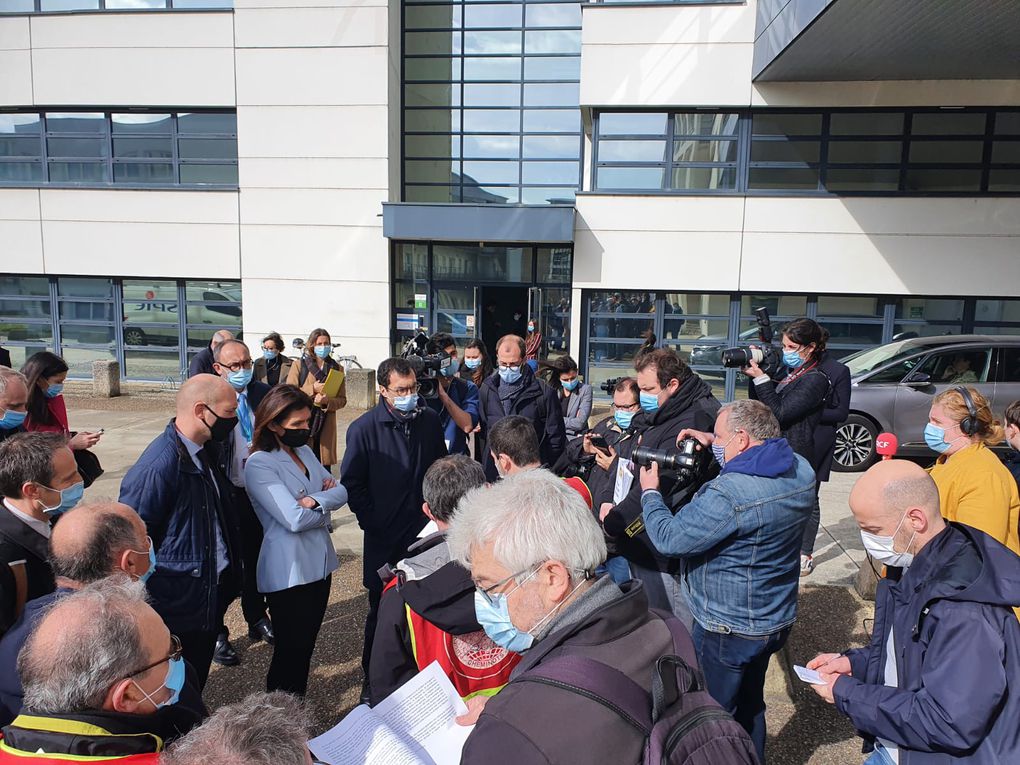 17 Mars 2021 : Rassemblement CGT et interpellation de M. Farandou. Merci aux hospitaliers et cheminots présents (photos et prise de parole)