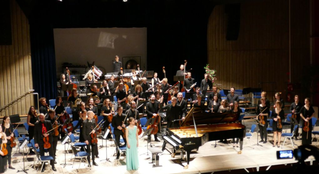 Eve-Melody Salom Concerto Schumann     ©Stéphane Floreani & JPG