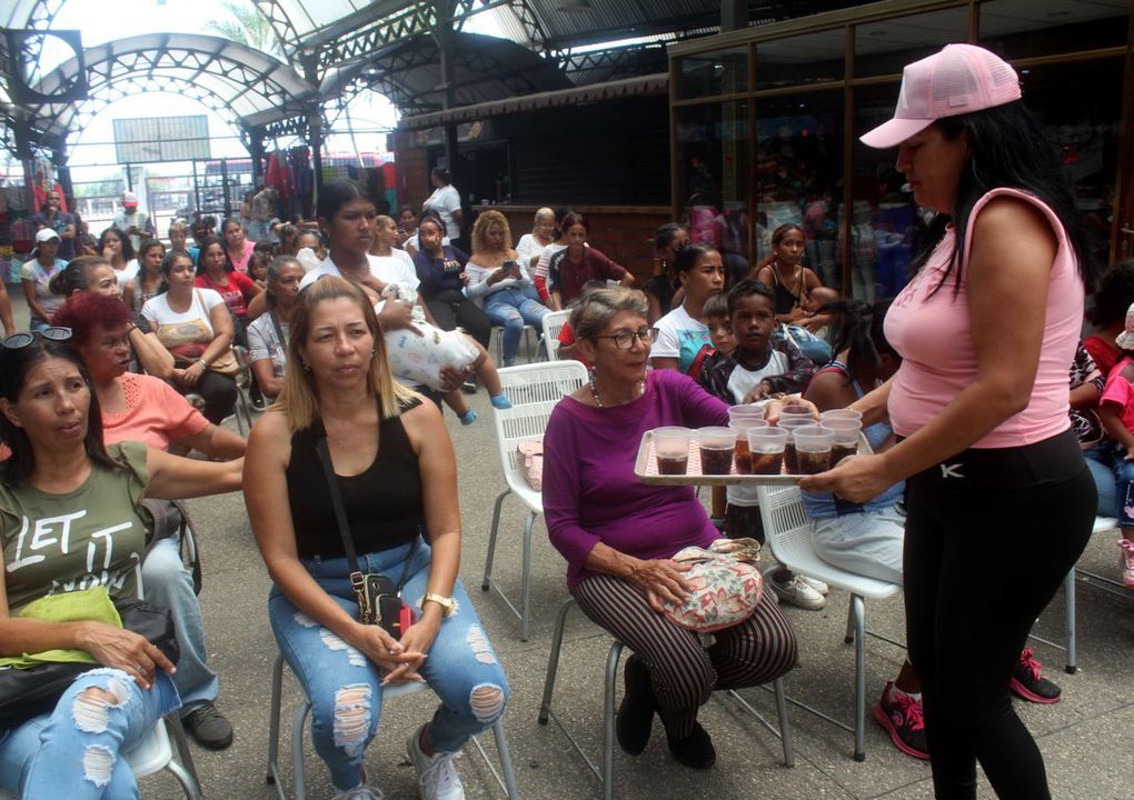 Madres de Puerto Cabello homenajeadas en su día con diversas actividades en el C.C. La Noria