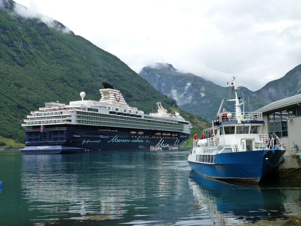 Zum Nordkap mit der Mein Schiff 1 - 3.) Geiranger