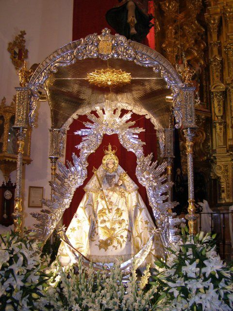 Estampas de la procesión de la patrona de Santaella, Ntra. Sra. Del Valle.
8 de Septiembre de 2010