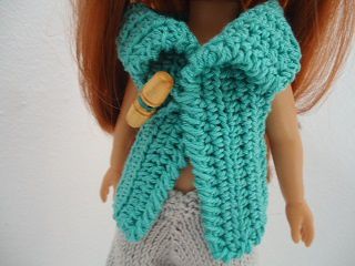 Tuto gilet sans manche et son bandeau au crochet pour poupée chéries de corolle.