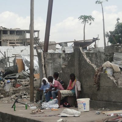 Congo-Brazzaville: Le département d'état déblaie un secteur touché par les explosions de Brazzaville