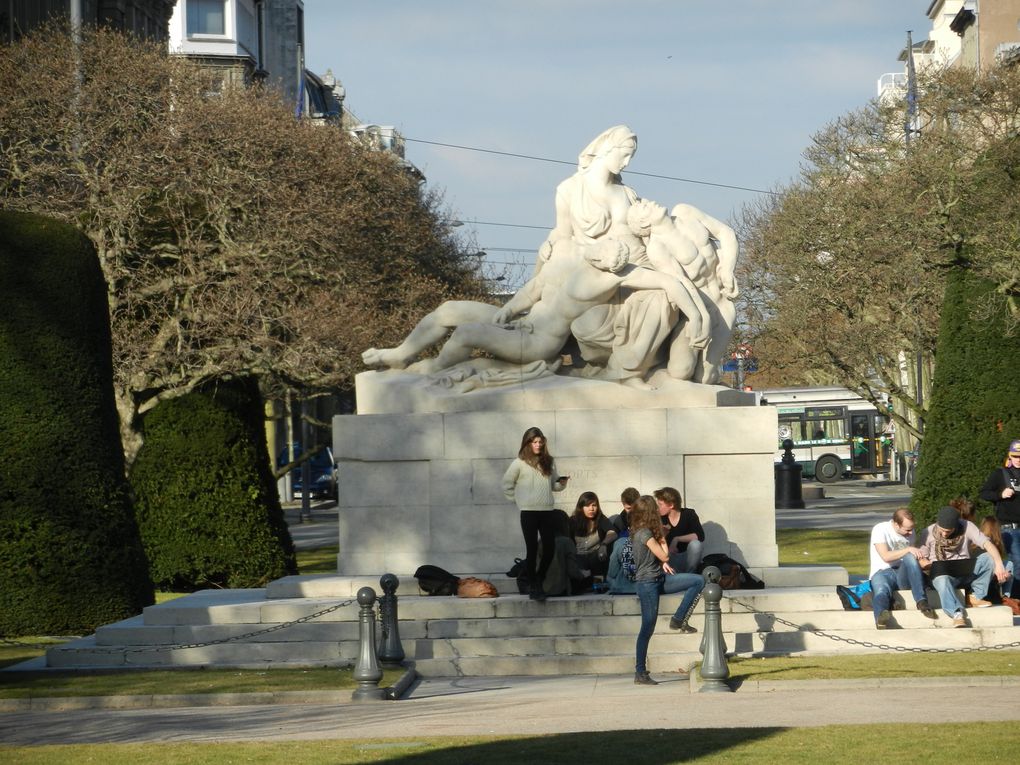 Institutions Européennes, Place Broglie, Quartier de la foire, Jardin des deux rives. Place de la République.