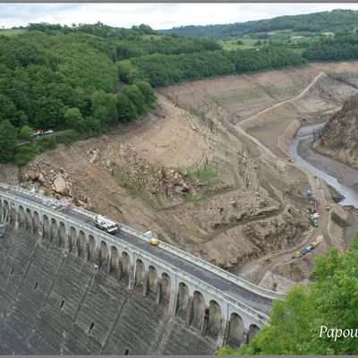 Entre Cantal et Aveyron: Le barrage de Sarrans