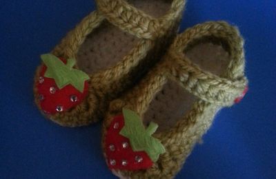 chaussons aux fraises,pointu 17