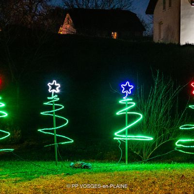 Les illuminations de décembre 2021 à MADONNE-ET-LAMEREY