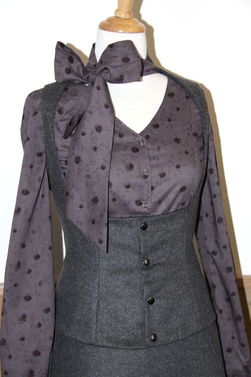 Gilet tailleur ajusté en laine grise