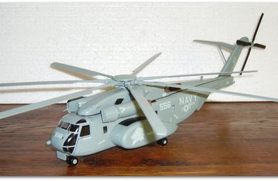 Sikorsky MH-53E "Sea Dragon" by Altaya.