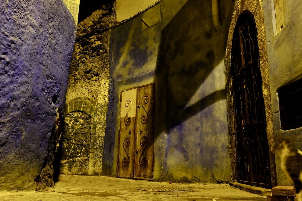 Un festival de couleurs, de subtilité et d'originalité....Ici le temps est respecté et anobli, il donne son charme aux vieilles rues et attire les regards.