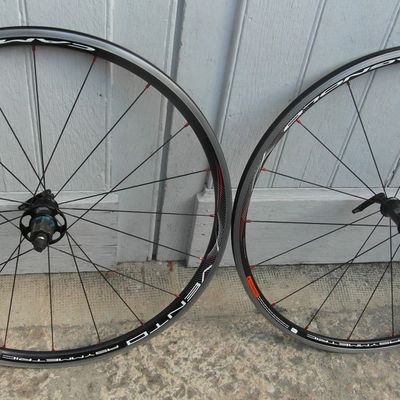 Roues Campagnolo Vento...