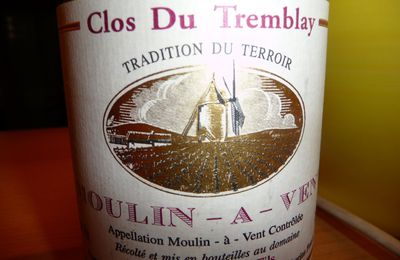 A.O.C. Moulin-à-Vent: Domaine Paul Janin & Fils "Clos du Tremblay", 1999 - 14/20.