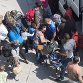 Demandeurs d'asile : la situation est " sous contrôle ", disent les intervenants
