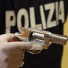 Armi sequestrate dalla polizia al clan Mazzarella
