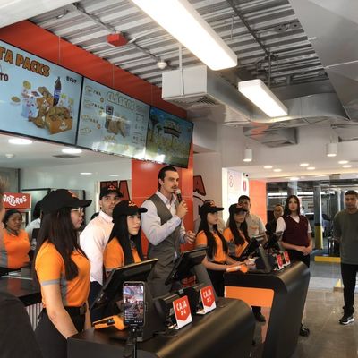  Arturos inaugura su restaurante número 80 ubicada en la urbanización El Viñedo de Valencia