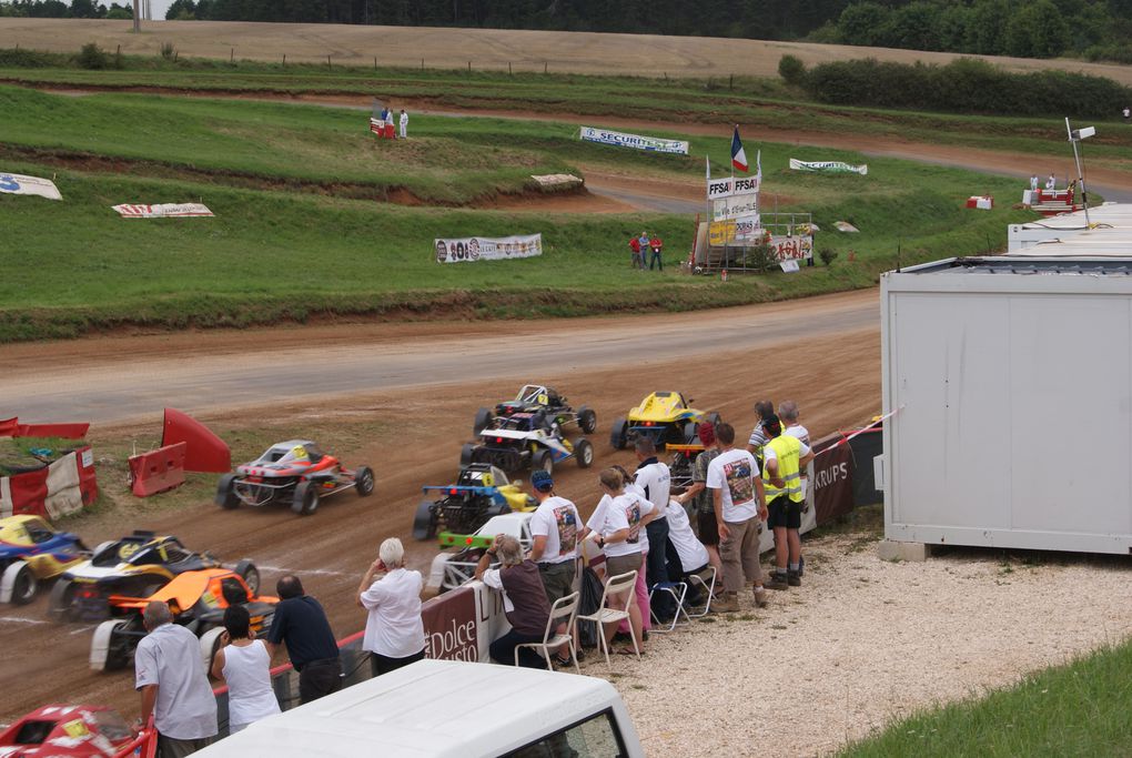 Les 21 et 22 août 2010 à Is-sur-Tille (21), épreuve du Championnat de France d'autocross.