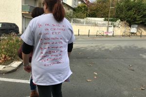 Périgueux : une cinquantaine de soignants sur le rond-point de l'hôpital pour dénoncer le manque de personnel