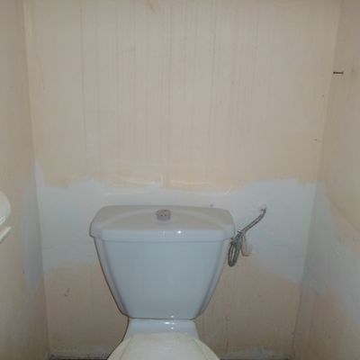 Une salle d'eau au dispensaire 1/7/2014