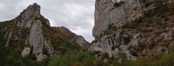Chastel-Arnaud / Balade dans la Drôme