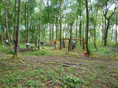 Notre oeuvre collective dans les bois (1)