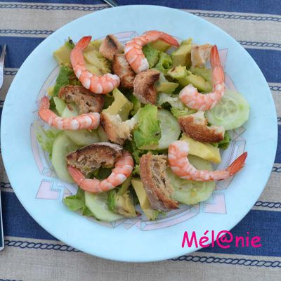 salade d'avocat crevette et concombre