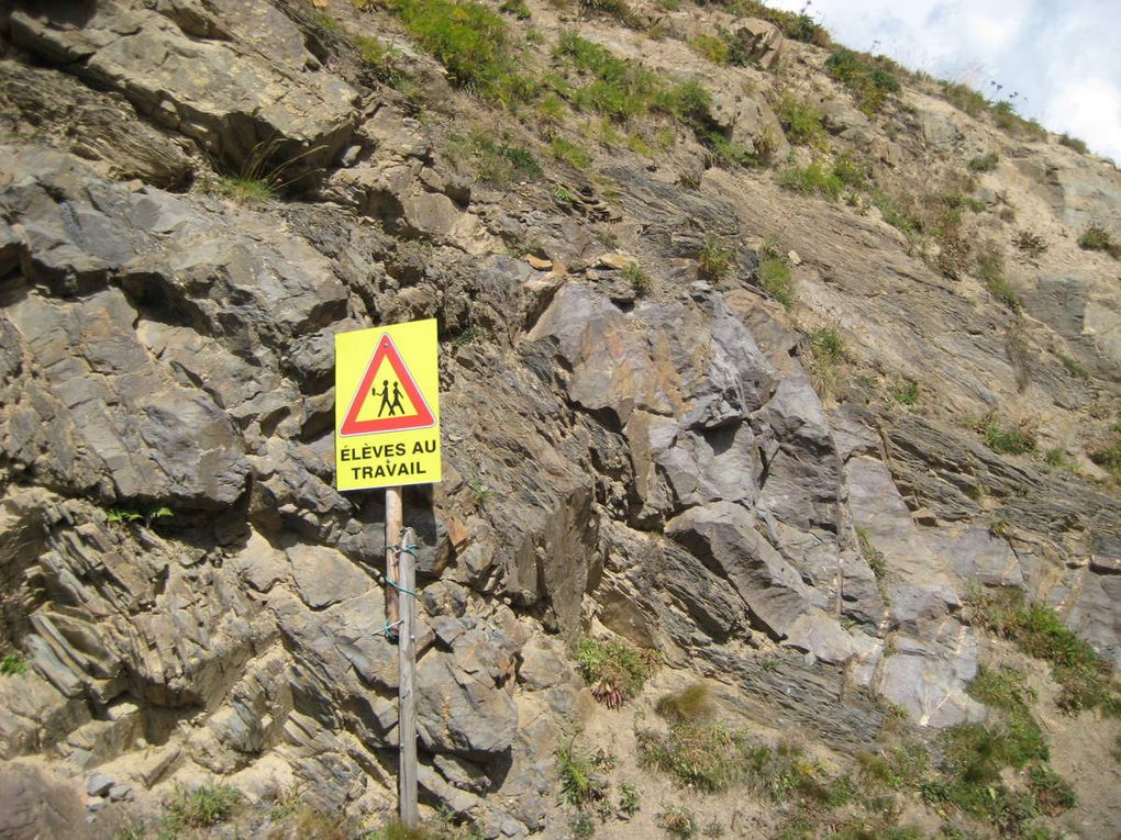 Le Lautaret se monte tranquillement avec une pente moyenne assez facile. En haut, il reste 8,5 km d'une pente bien plus dure pour atteindre le Galibier.