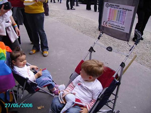 Les photos de nous 2 et de nos copines &agrave; la gaypride.