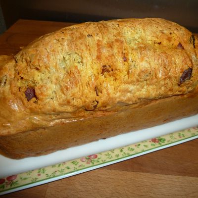 Cake au chorizo et au amandes