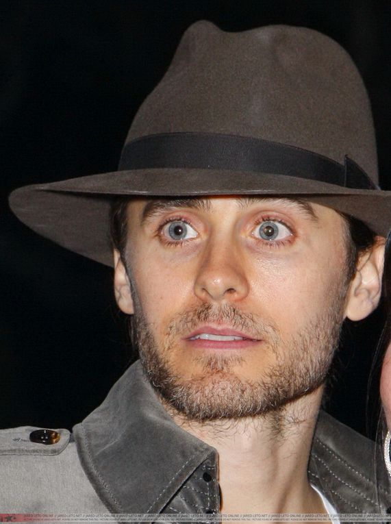 Album - Jared-Leto-on-his-way-to-Guns-N--Roses-Concert-21-Decembre-2011