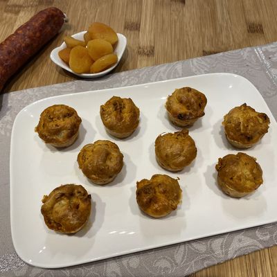 Mini cake apéritif au chorizo et abricots secs