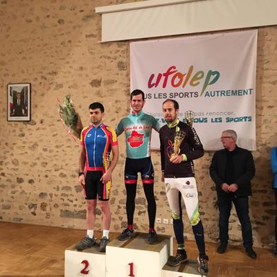 Mathieu Bieloff (ES Maintenon P) champion régional UFOLEP de cyclo-cross des 30-39 ans