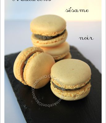 Macarons à la crème de sésame noir