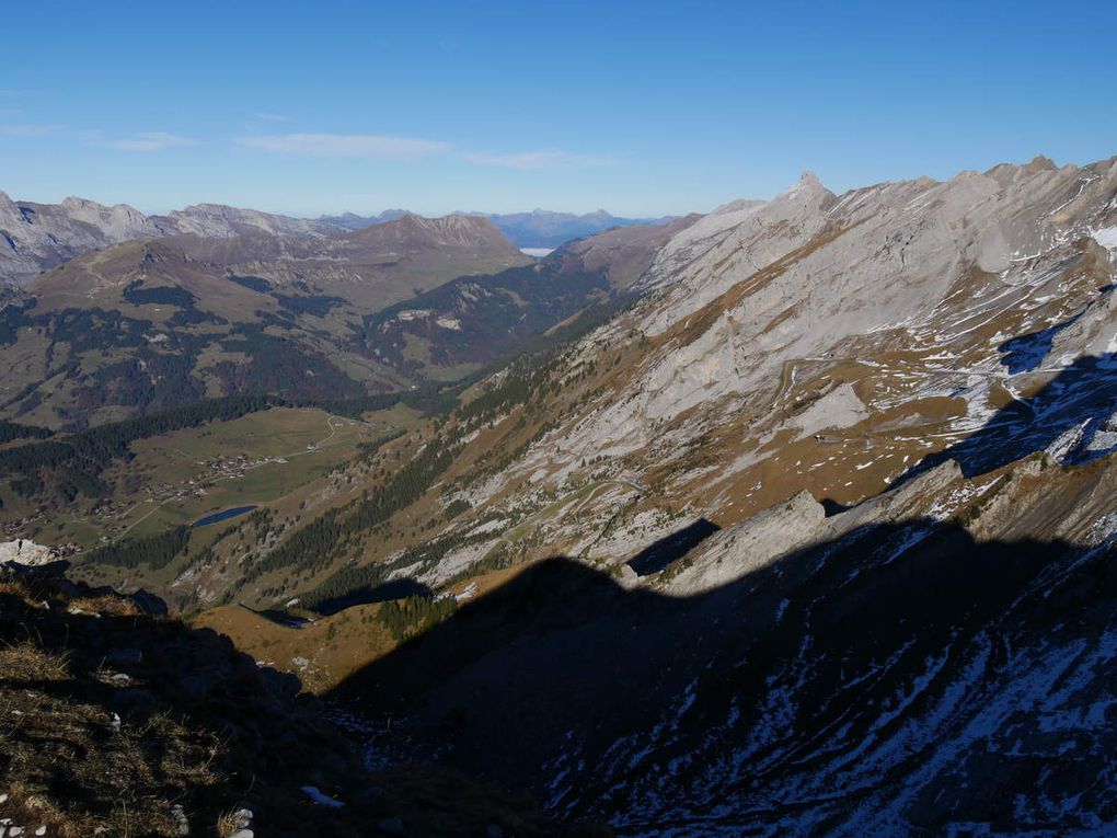 Aiguille des Calvaires 2322m - (Aravis)